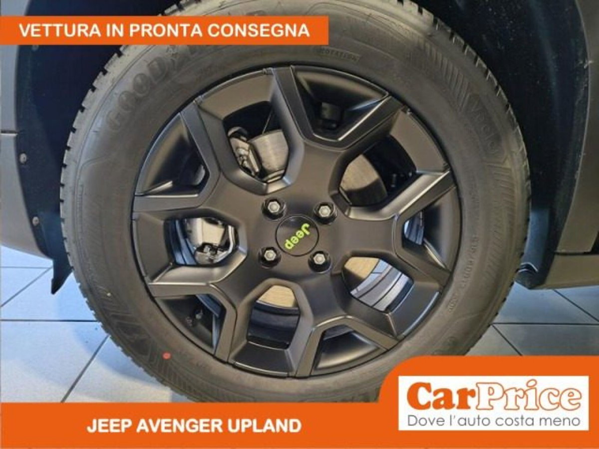 Jeep Avenger 1.2 turbo e-hybrid mhev Upland 4xe 145cv edct6 (8)
