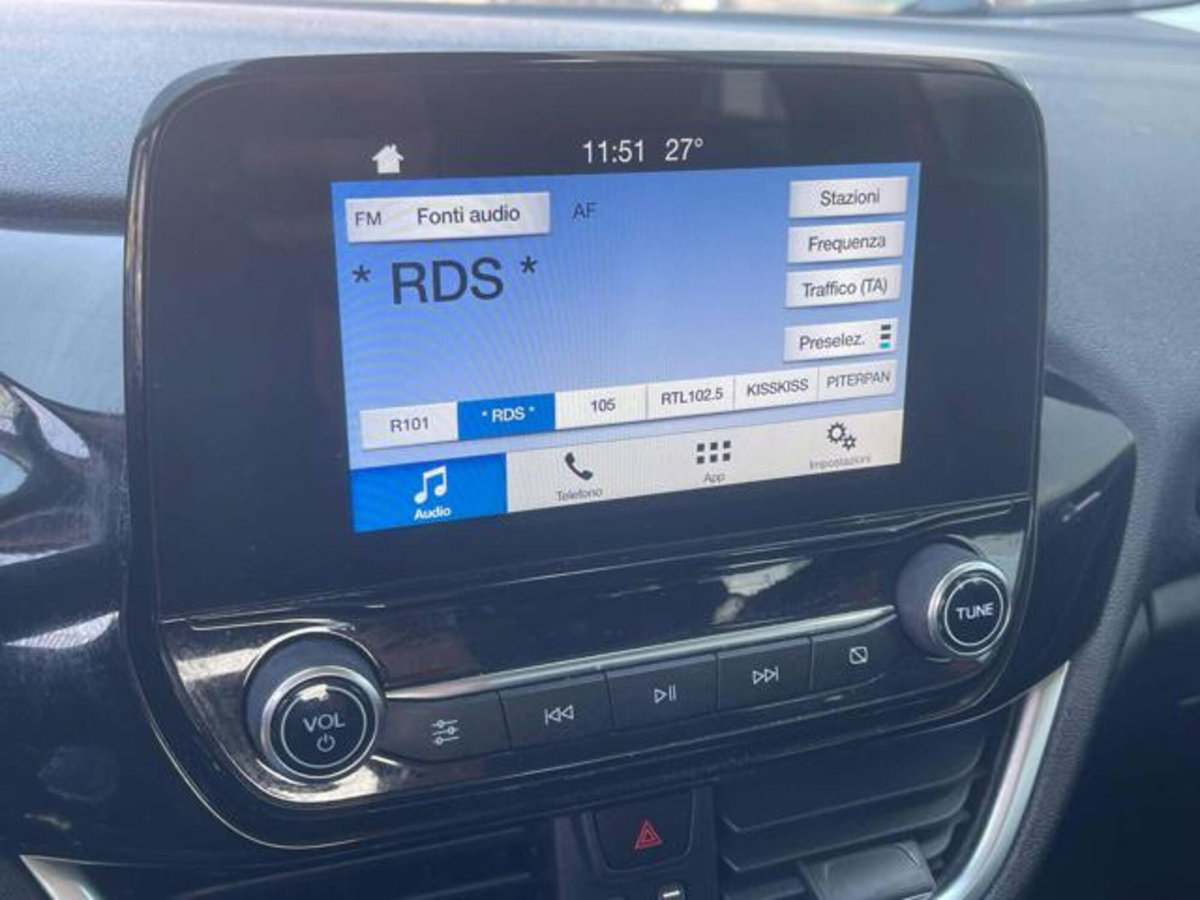 Ford Fiesta 1.5 TDCi 3 porte Vignale (10)