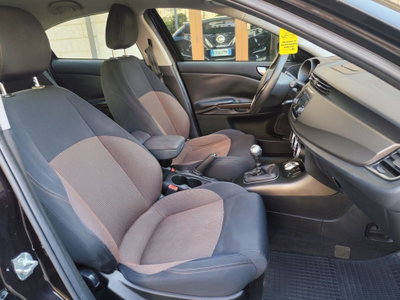 Alfa Romeo Giulietta 1.6 JTDm-2 Distinctive (20)