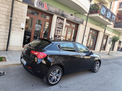 Alfa Romeo Giulietta 1.6 JTDm-2 Distinctive (8)