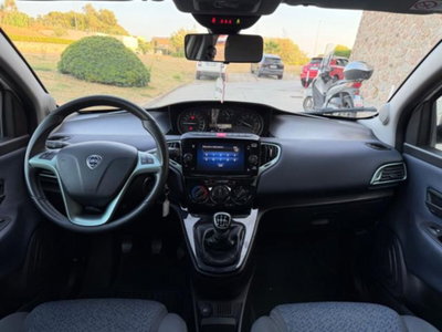 Lancia Ypsilon 1.0 FireFly 5 porte S&S Hybrid Gold Plus (12)