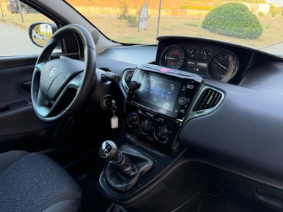 Lancia Ypsilon 1.0 FireFly 5 porte S&S Hybrid Gold Plus (20)