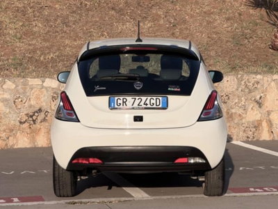 Lancia Ypsilon 1.0 FireFly 5 porte S&S Hybrid Gold Plus (7)