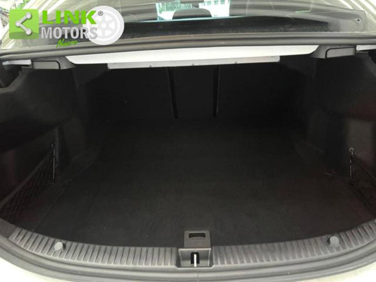 Mercedes-Benz Classe C 220 d 4Matic Auto Premium (11)