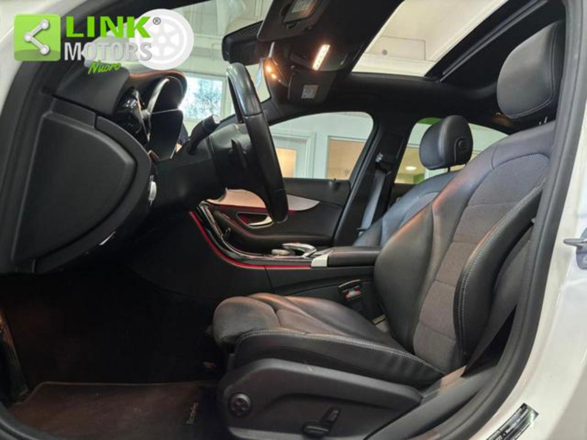Mercedes-Benz Classe C 220 d 4Matic Auto Premium (9)