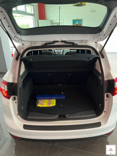 Ford C-Max 1.6 120CV GPL Titanium (10)