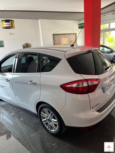 Ford C-Max 1.6 120CV GPL Titanium (9)