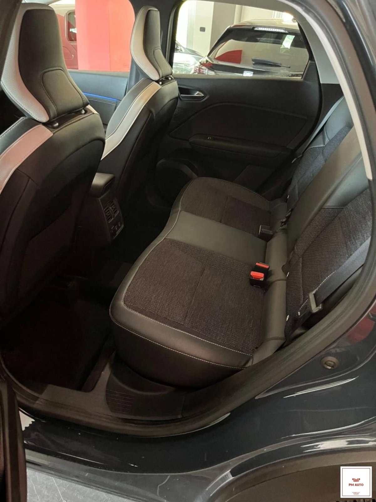 Renault Captur TCe 100 CV GPL Intens (9)