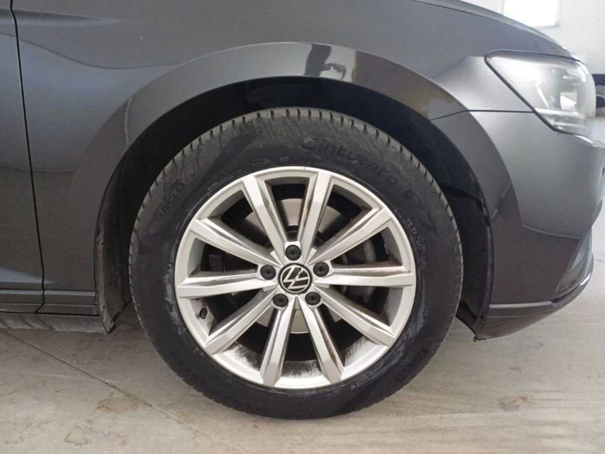 Volkswagen Passat Variant 2.0 TDI SCR EVO DSG Business (14)