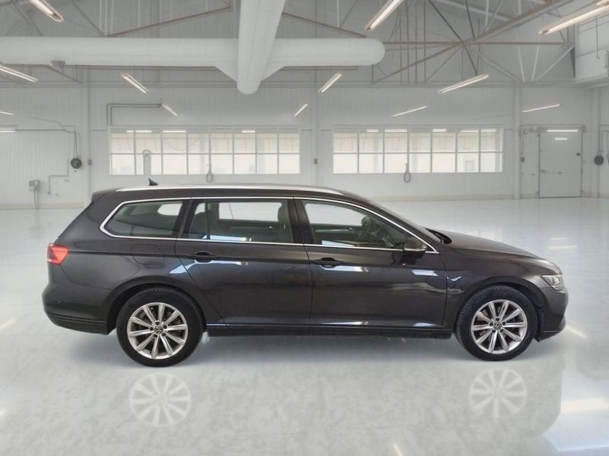 Volkswagen Passat Variant 2.0 TDI SCR EVO DSG Business (3)