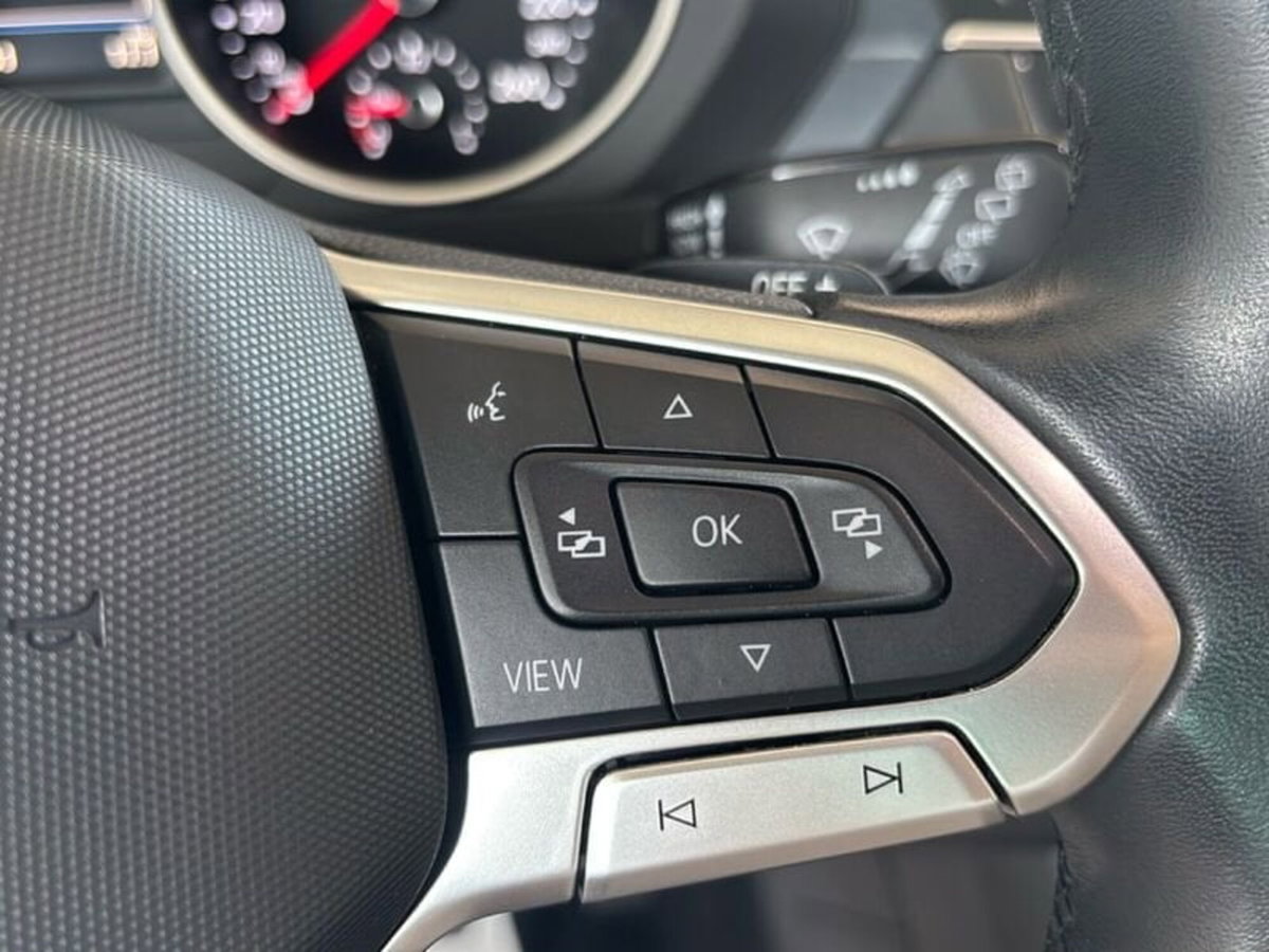 Volkswagen Tiguan Allspace 2.0 tdi Life 150cv dsg (16)