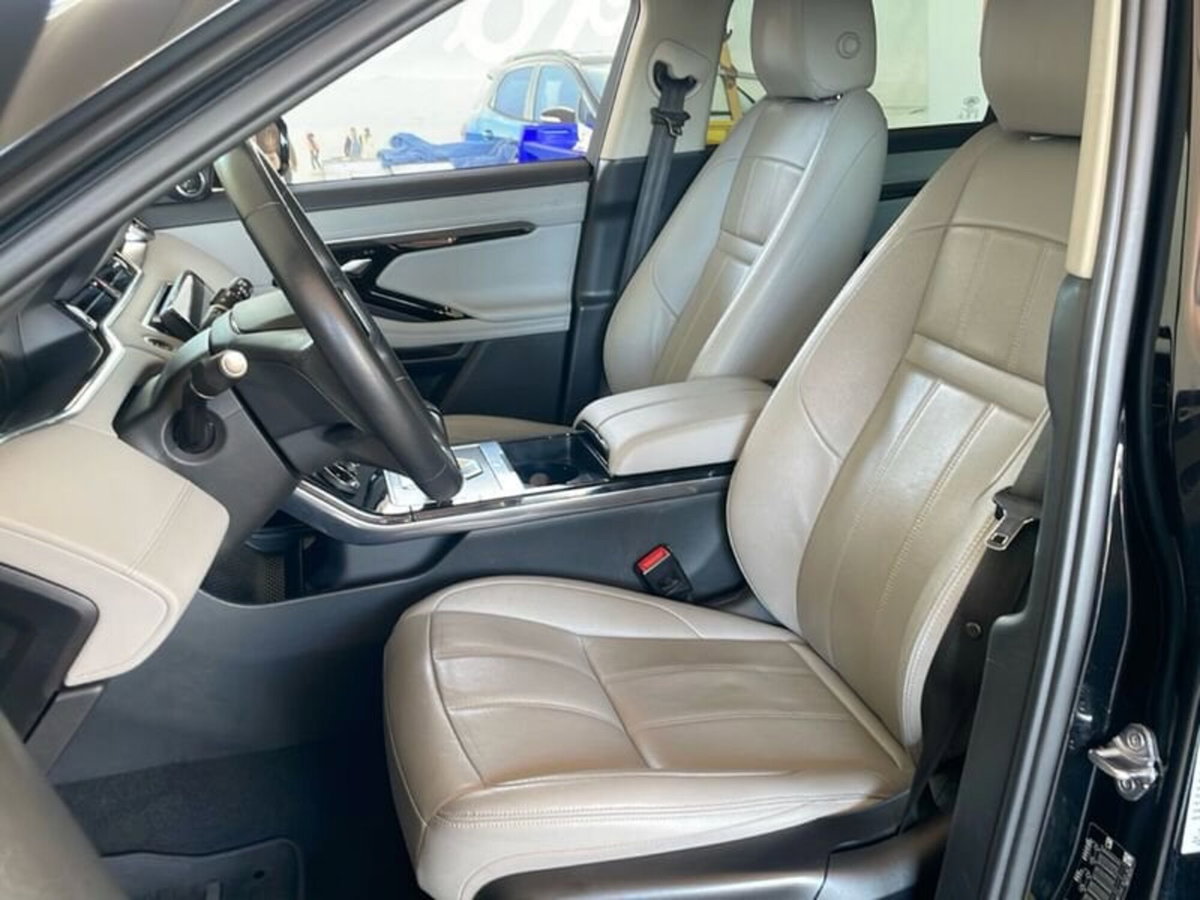 Land Rover Range Rover Evoque 2.0D I4 163CV AWD Auto R-Dynamic SE (11)