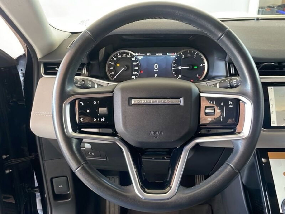 Land Rover Range Rover Evoque 2.0D I4 163CV AWD Auto R-Dynamic SE (17)