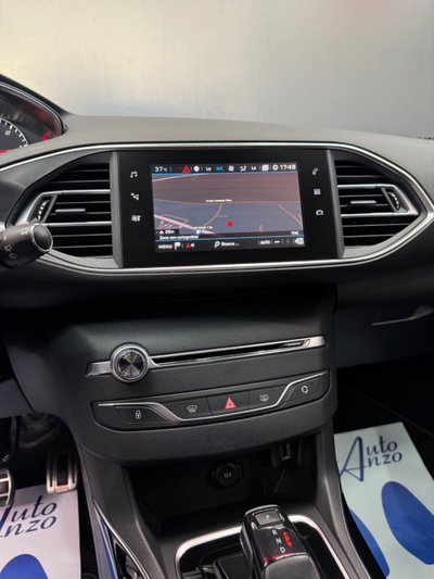 Peugeot 308 BlueHDi 130 S&S EAT8 Tech Edition (14)