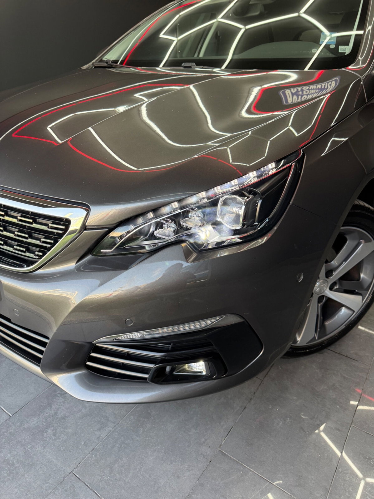 Peugeot 308 BlueHDi 130 S&S EAT8 Tech Edition (20)