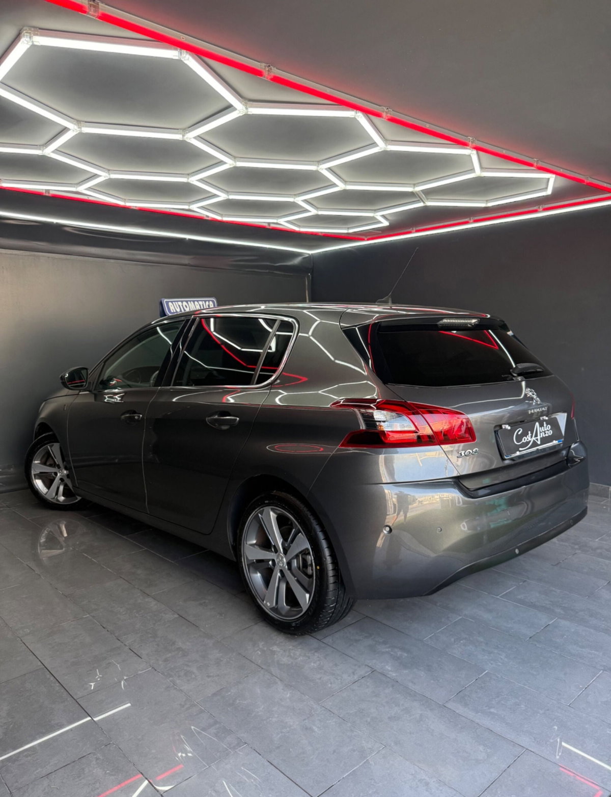 Peugeot 308 BlueHDi 130 S&S EAT8 Tech Edition (5)