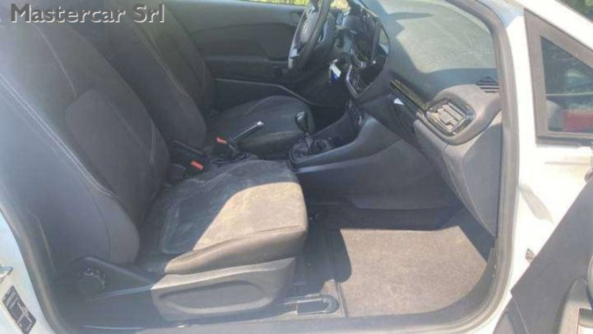 Ford Fiesta 1.0 EcoBoost 125CV 3 porte ST-Line (7)