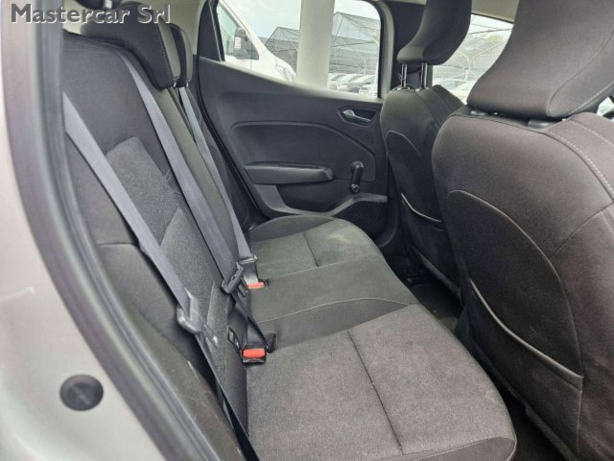 Renault Clio 1.0 tce Generation 90cv (9)