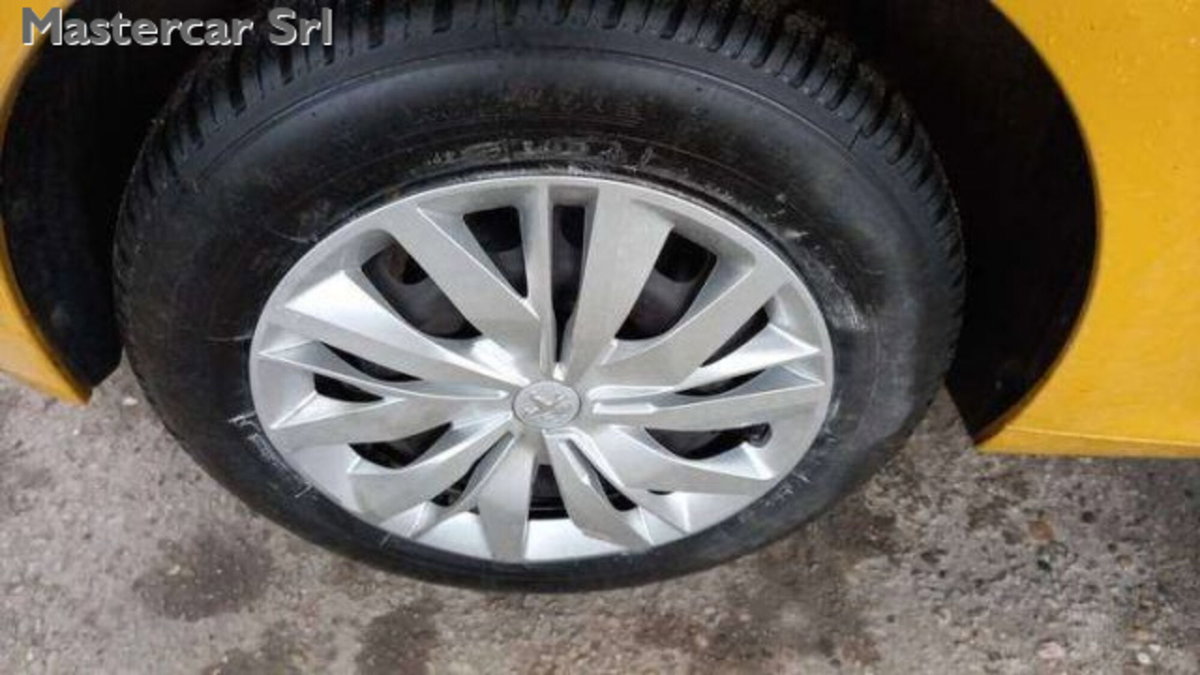 Peugeot 208 1.2 puretech Active s&s 75cv (12)