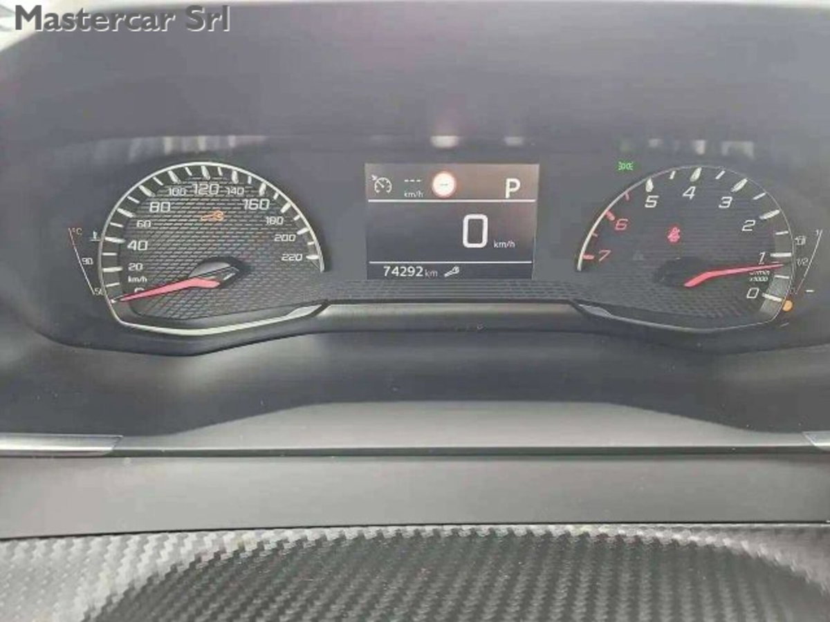 Peugeot 2008 PureTech 130 S&S EAT8 Active Pack (12)