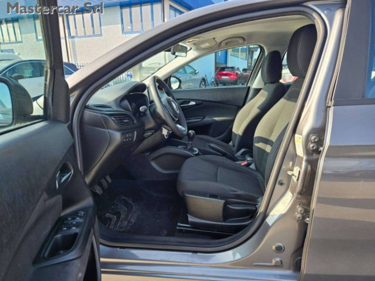 Fiat Tipo Station Wagon Tipo SW 1.0 t3 Cross 100cv (9)