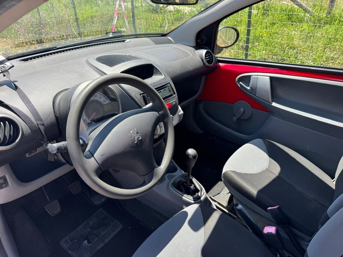 Peugeot 107 68CV 3p. Plaisir (6)