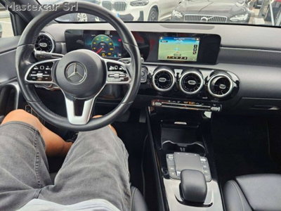 Mercedes-Benz Classe A Sedan 180 d Automatic 4p. Sport (9)