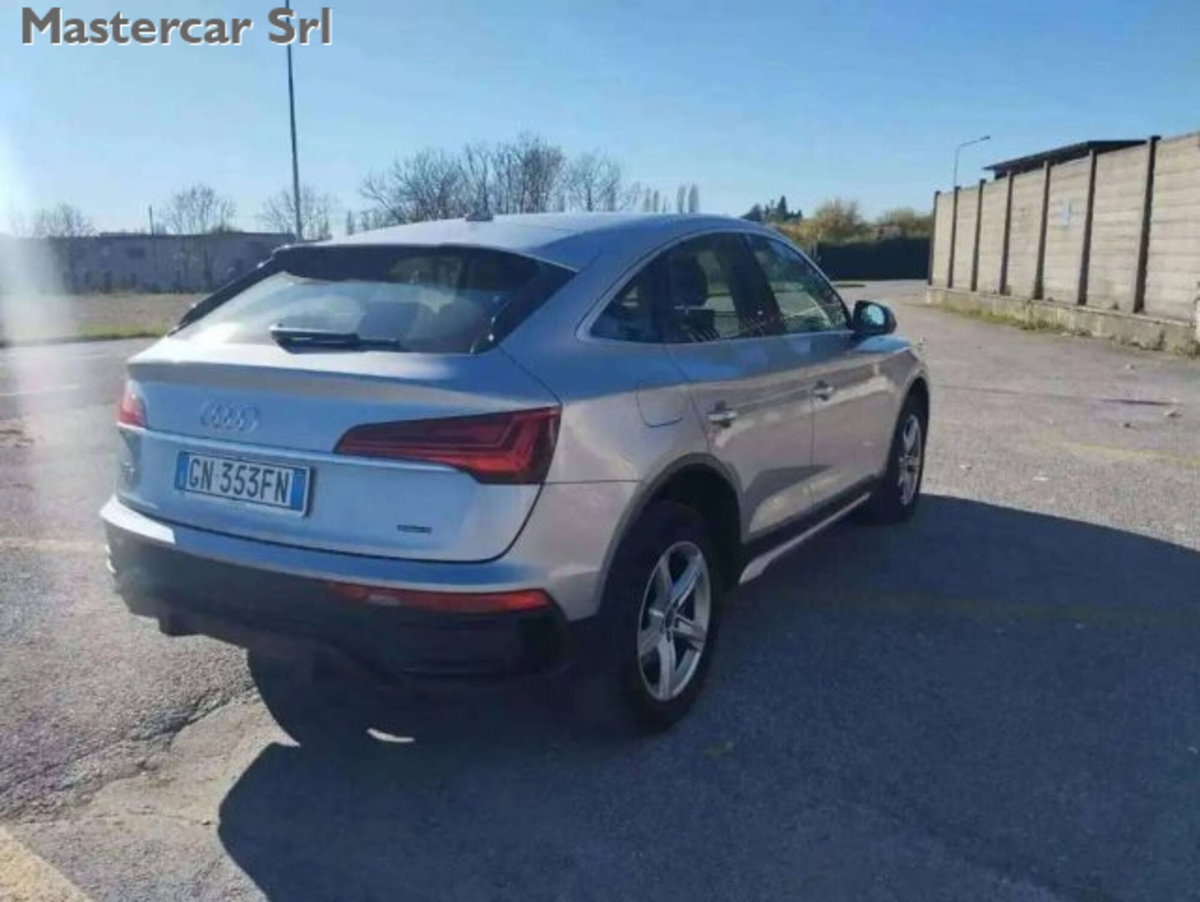 Audi Q5 Sportback Sportback 40 2.0 tdi mhev 12V quattro s-tronic (7)