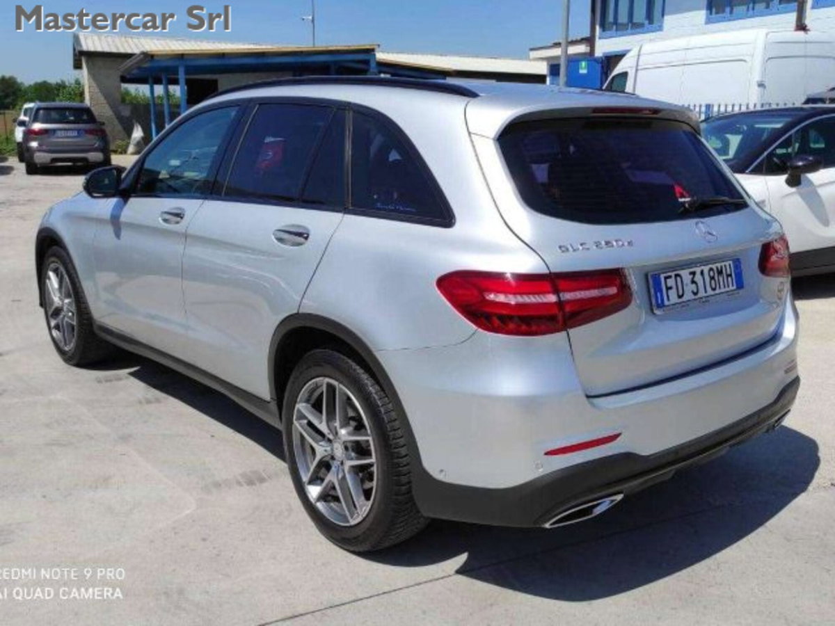 Mercedes-Benz GLC SUV 250 d 4Matic Premium (3)
