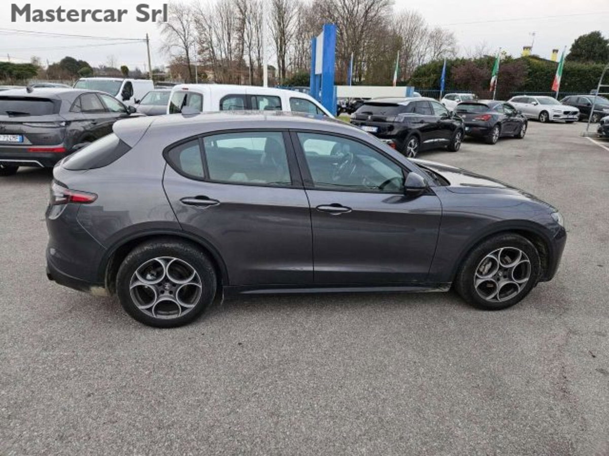 Alfa Romeo Stelvio 2.2 t Sprint rwd 160cv auto (7)