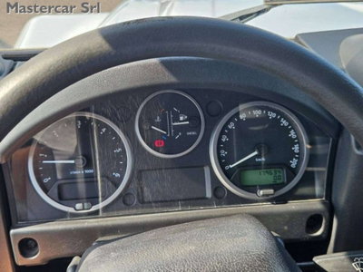 Land Rover Defender 90 2.4 TD4 Station Wagon S (14)