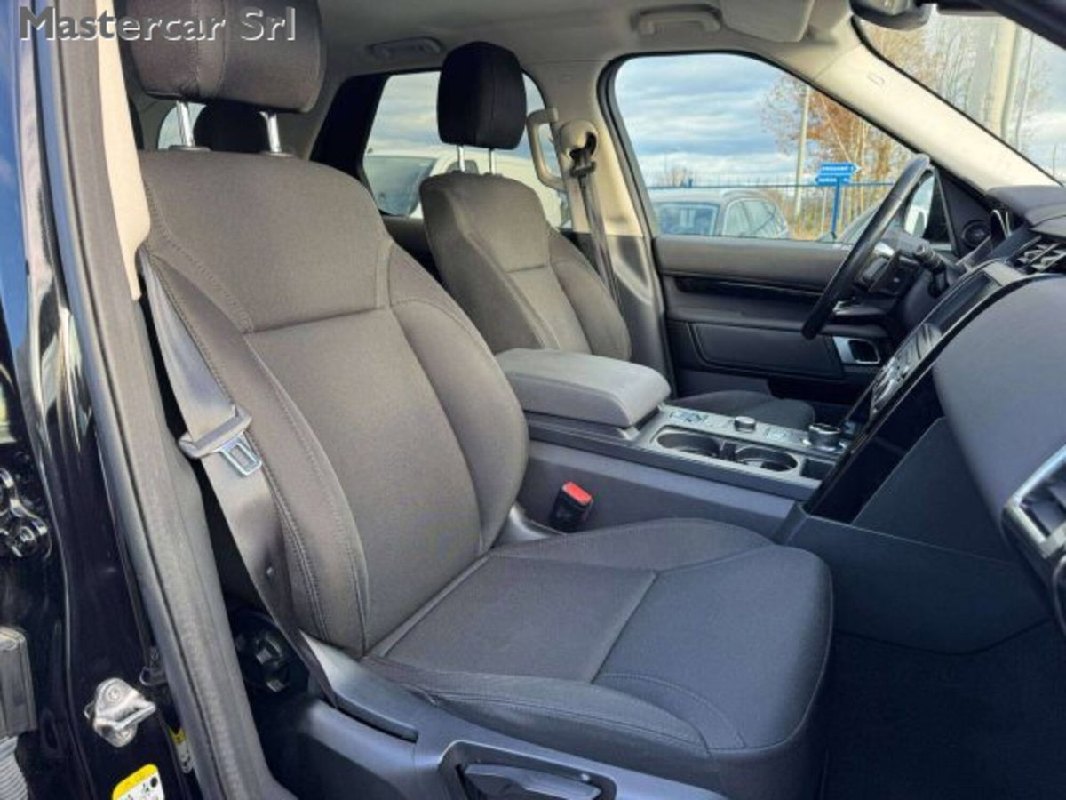 Land Rover Discovery 3.0 TD6 249 CV SE (11)