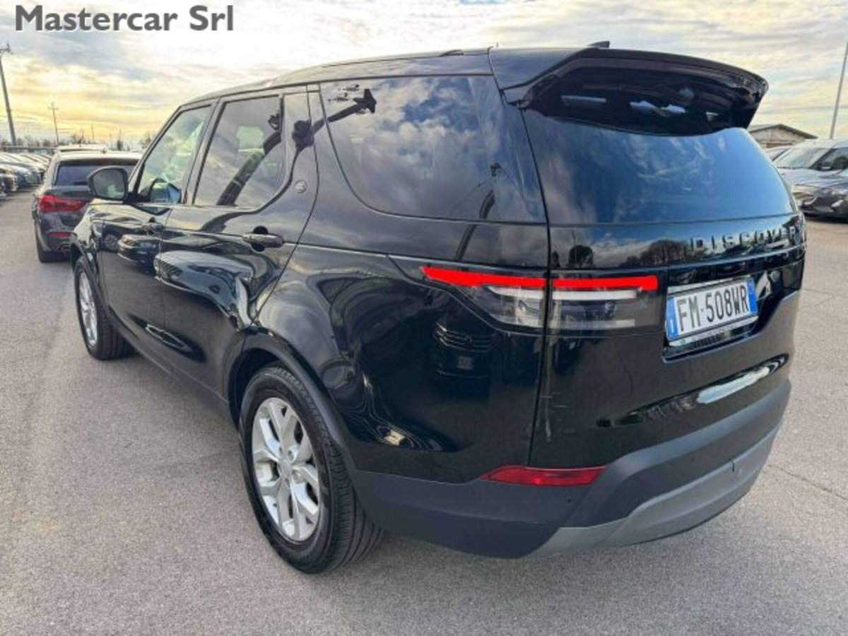 Land Rover Discovery 3.0 TD6 249 CV SE (3)