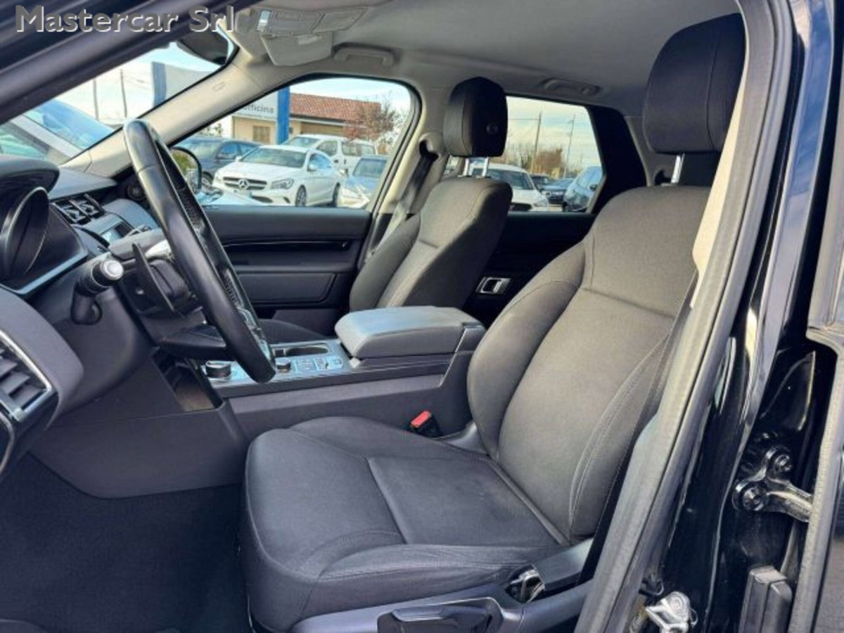 Land Rover Discovery 3.0 TD6 249 CV SE (8)