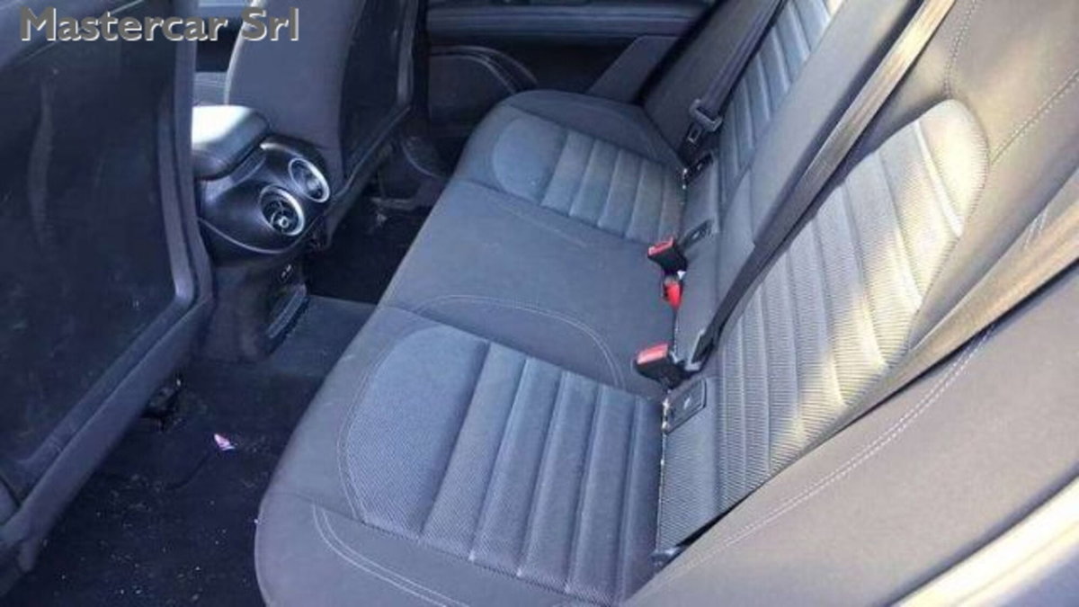 Alfa Romeo Stelvio Stelvio 2.2 Turbodiesel 210 CV AT8 Q4 Super (9)