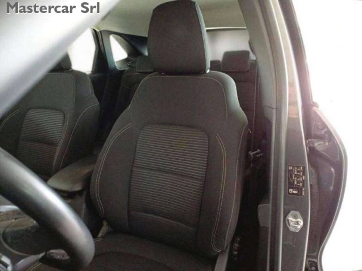 Ford Kuga 1.5 EcoBlue 120 CV 2WD Titanium (9)