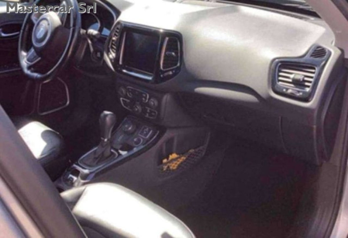 Jeep Compass 2.0 Multijet II 4WD Limited (6)