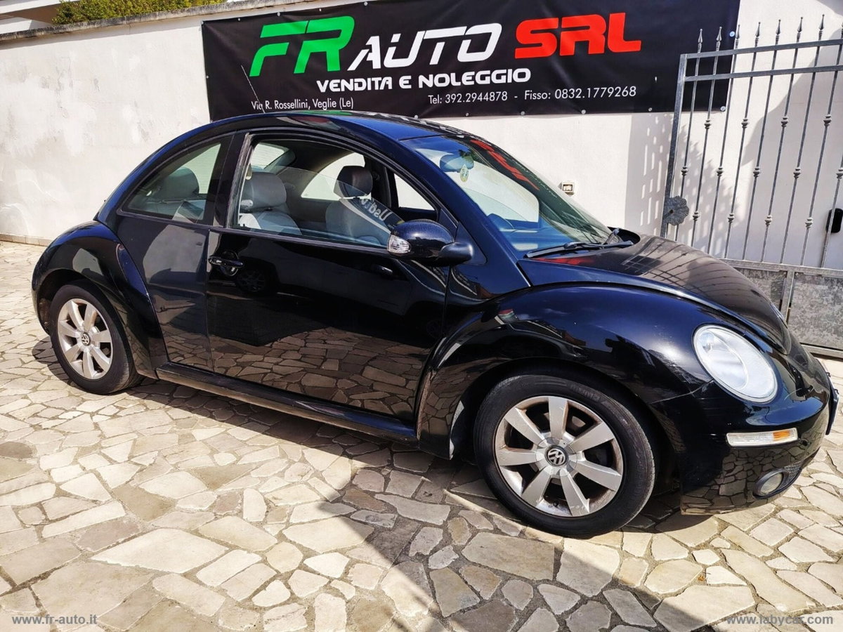 Volkswagen New Beetle TDI 105CV (5)
