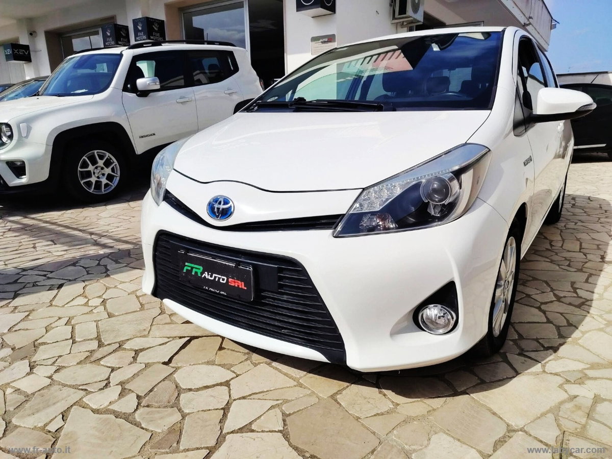 Toyota Yaris 1.5 Hybrid 5 porte Lounge