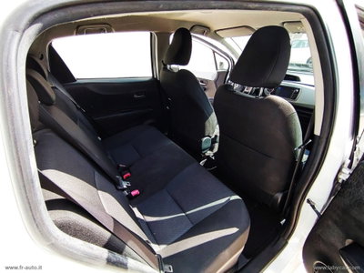 Toyota Yaris 1.5 Hybrid 5 porte Lounge (12)