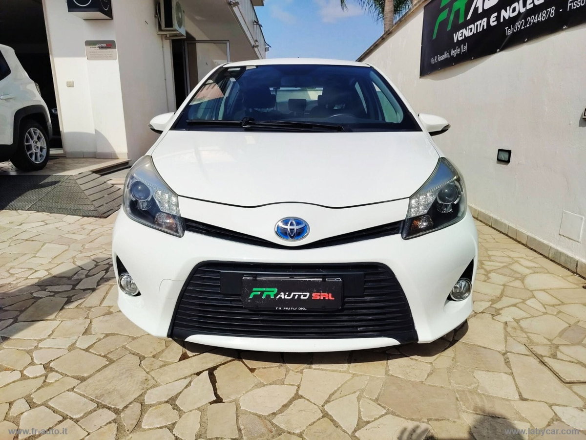 Toyota Yaris 1.5 Hybrid 5 porte Lounge (2)