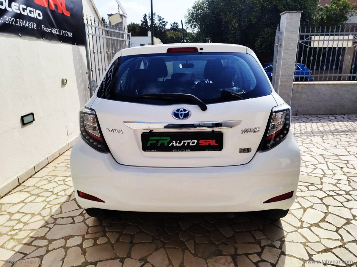 Toyota Yaris 1.5 Hybrid 5 porte Lounge (7)