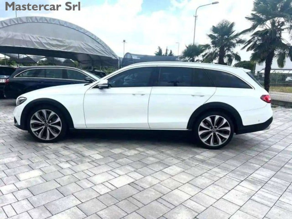 Mercedes-Benz Classe E Station Wagon 400 d 4Matic Auto Premium All-Terrain (2)