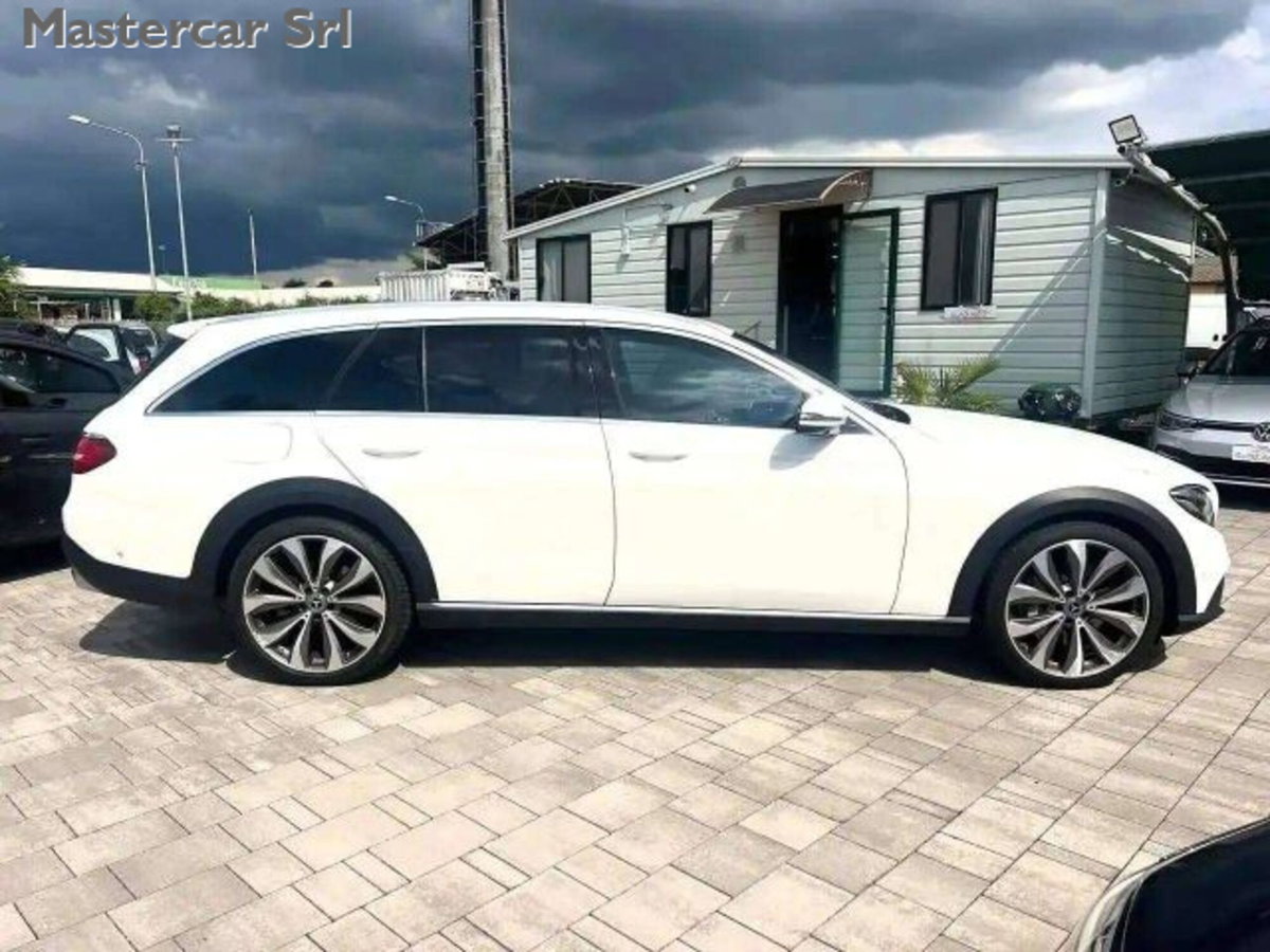 Mercedes-Benz Classe E Station Wagon 400 d 4Matic Auto Premium All-Terrain (4)