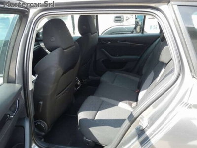 Skoda Octavia Station Wagon 2.0 TDI EVO SCR DSG Wagon Executive (6)
