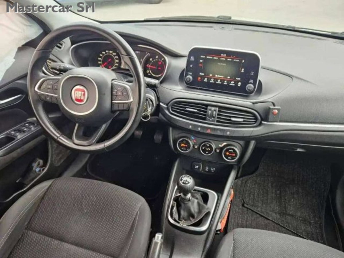 Fiat Tipo Station Wagon Tipo 1.6 Mjt S&S DCT SW Lounge (13)