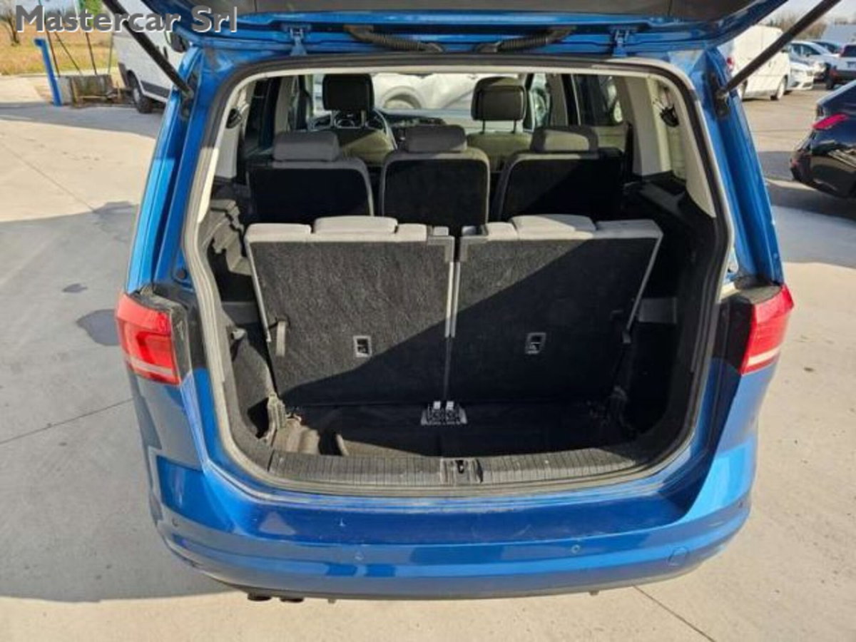 Volkswagen Touran 2.0 tdi Business dsg (15)