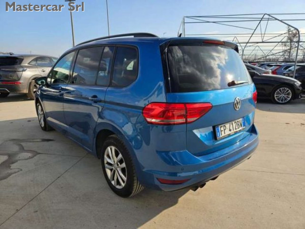 Volkswagen Touran 2.0 tdi Business dsg (4)