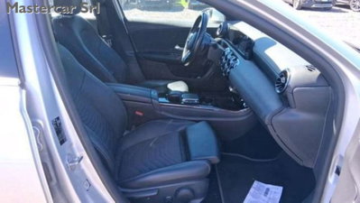 Mercedes-Benz Classe A 250 e phev Business Extra auto (7)