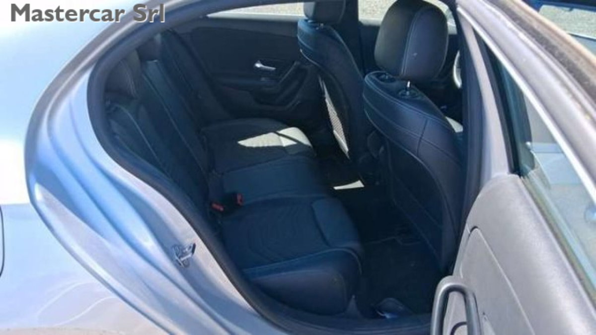 Mercedes-Benz Classe A 250 e phev Business Extra auto (9)